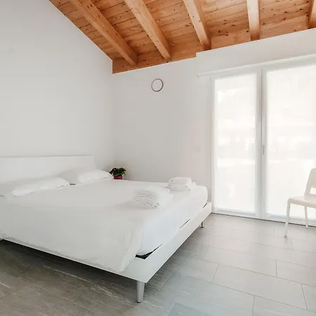 Casa Malu By Quokka 360 - Flat 10 Mins From Lecco Apartmán Mandello del Lario