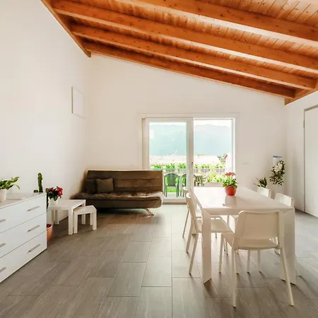 Casa Malu By Quokka 360 - Flat 10 Mins From Lecco Apartmán Mandello del Lario